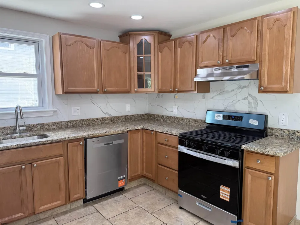 1004 Highland Ave Glendora, NJ 08029