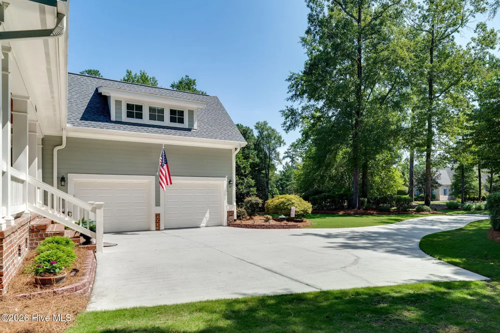 190 W Winding Way Wallace, NC 28466