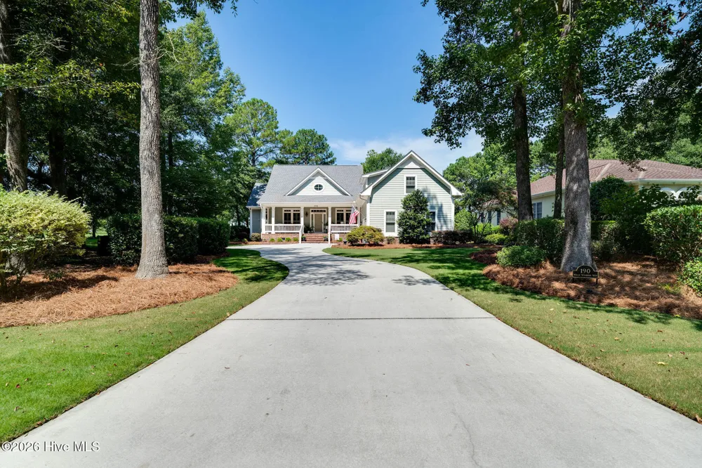 190 W Winding Way Wallace, NC 28466