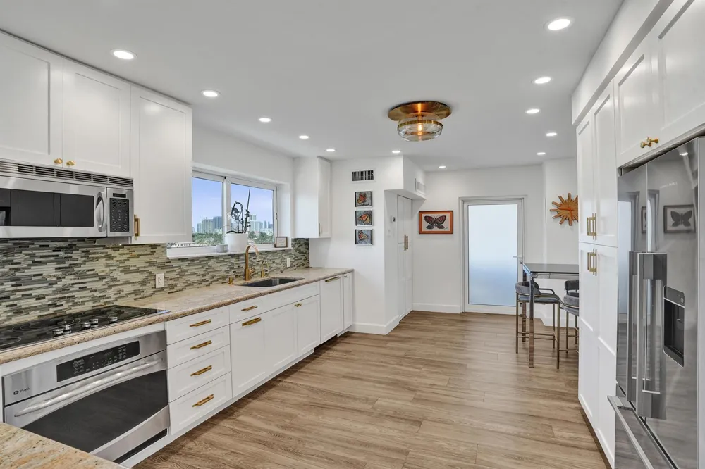 333 Sunset Drive #401 Fort Lauderdale, FL 33301