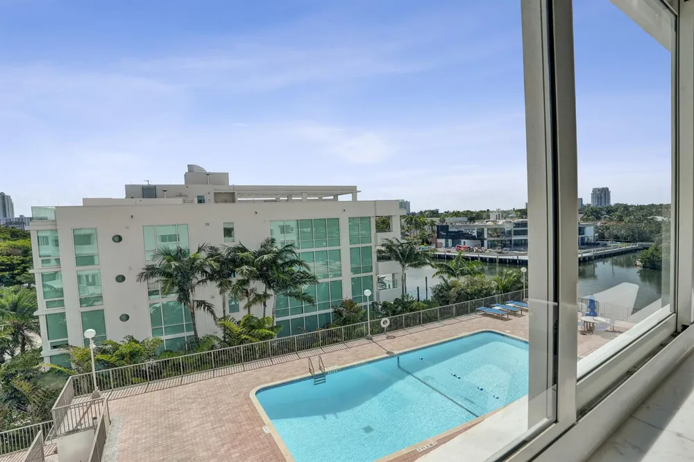 333 Sunset Drive #401 Fort Lauderdale, FL 33301