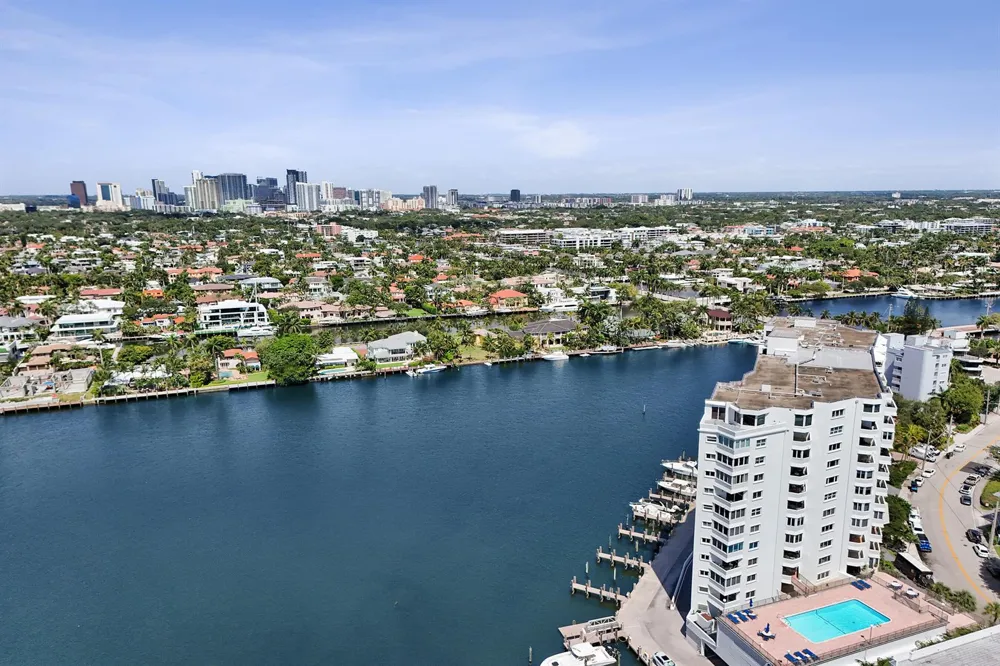 333 Sunset Drive #401 Fort Lauderdale, FL 33301