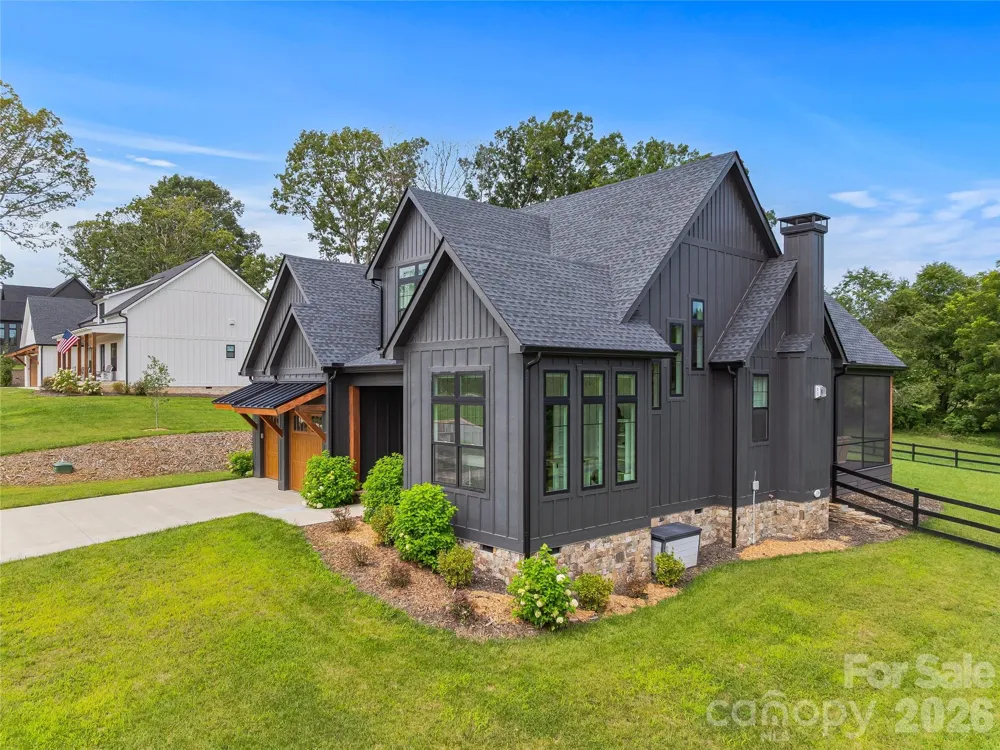 258 Mavrick Drive #26R Mills River, NC 28759