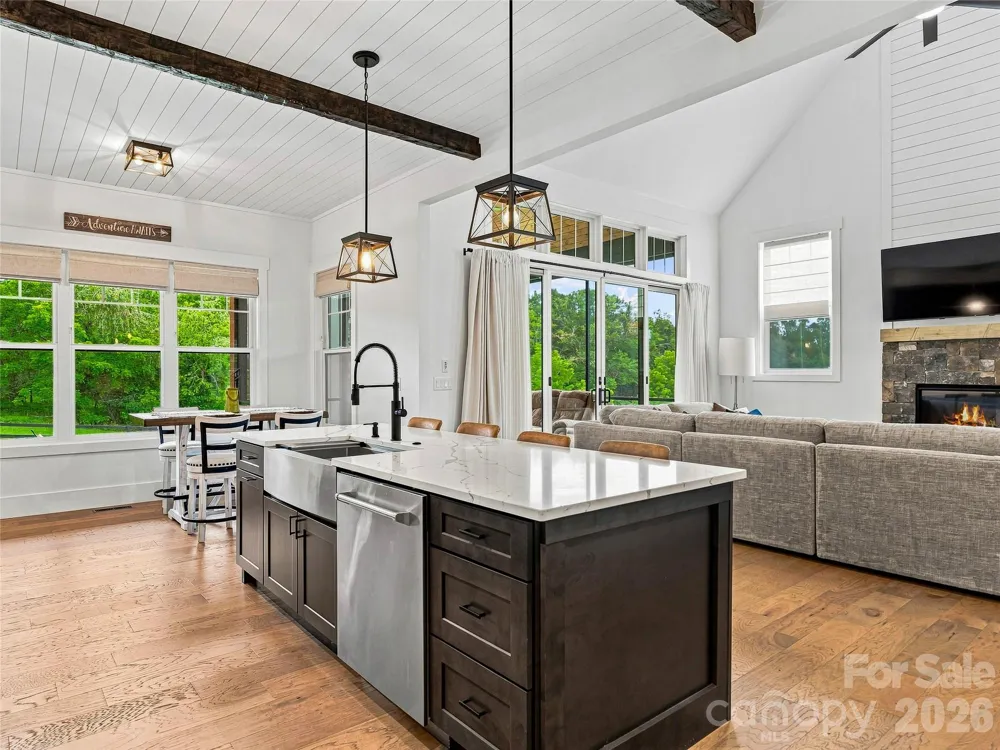 258 Mavrick Drive #26R Mills River, NC 28759