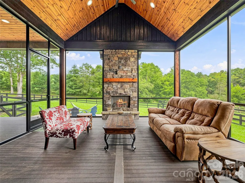258 Mavrick Drive #26R Mills River, NC 28759