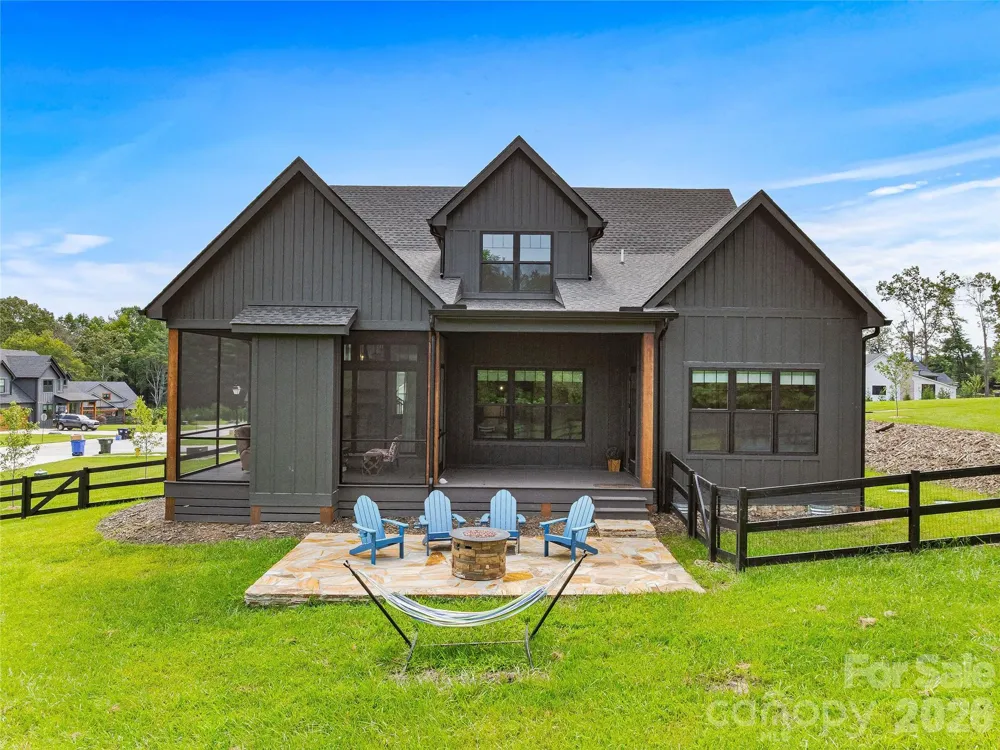 258 Mavrick Drive #26R Mills River, NC 28759