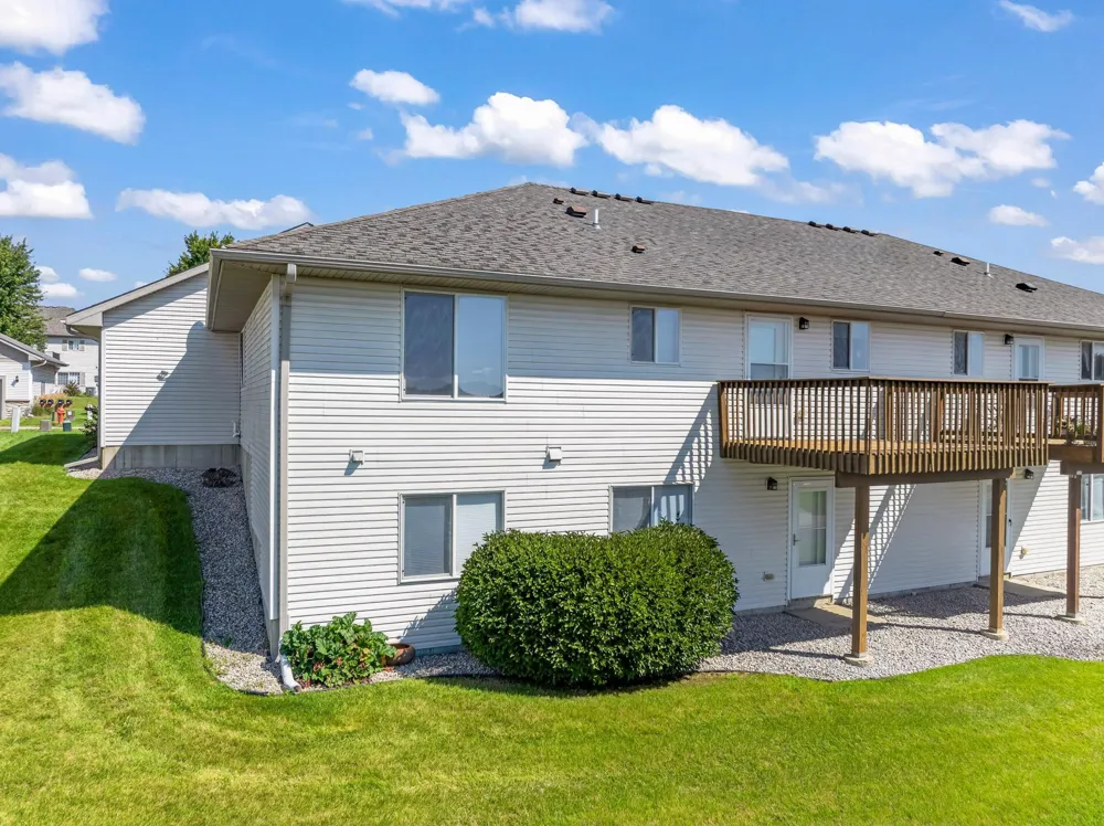 4528 Prairie View Place NW Rochester, MN 55901
