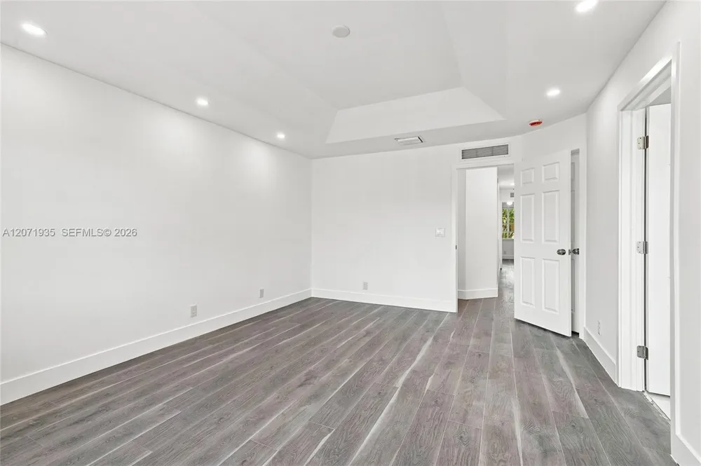 10140 Royal Palm Blvd #402-B Coral Springs, FL 33065