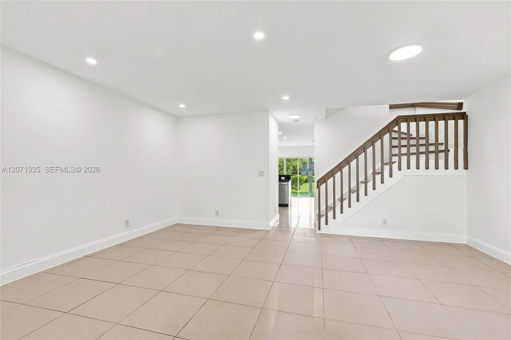 10140 Royal Palm Blvd #402-B Coral Springs, FL 33065