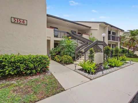 5154 Oakhill Lane #1022