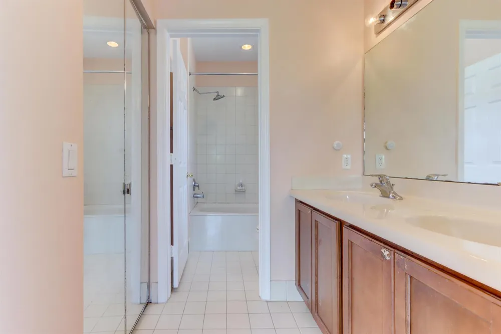 3061 LAUREL RIDGE CIRCLE Riviera Beach, FL 33404