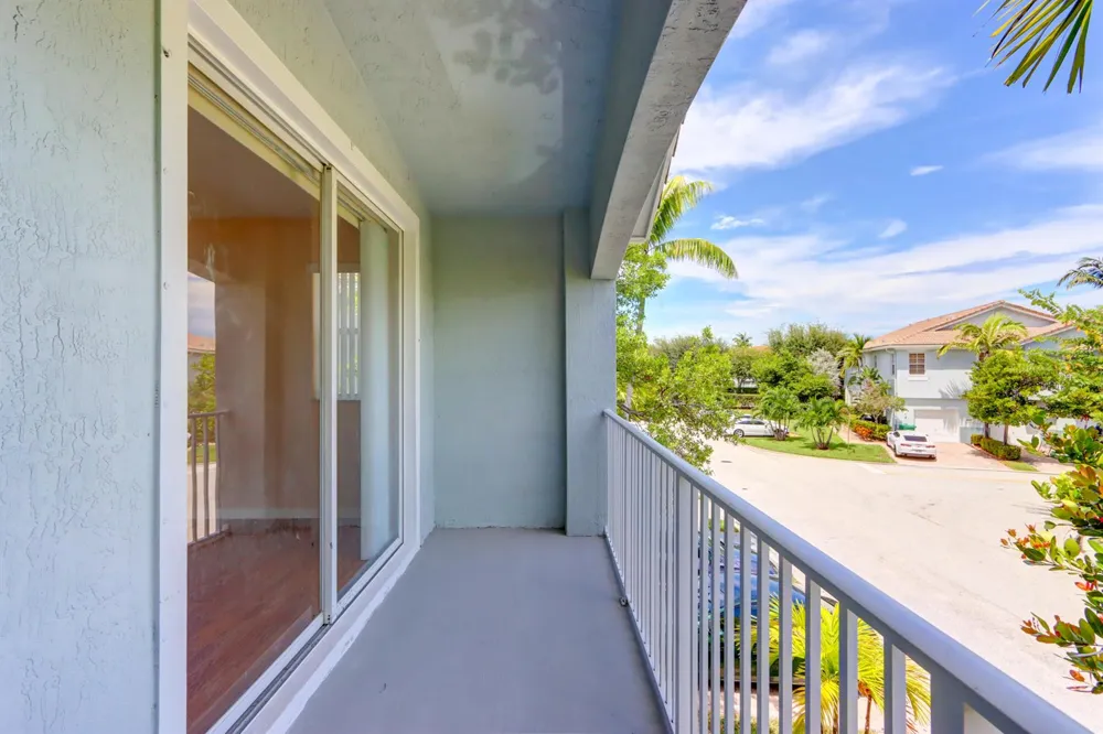 3061 LAUREL RIDGE CIRCLE Riviera Beach, FL 33404
