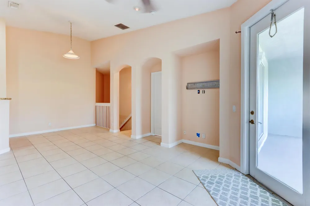3061 LAUREL RIDGE CIRCLE Riviera Beach, FL 33404