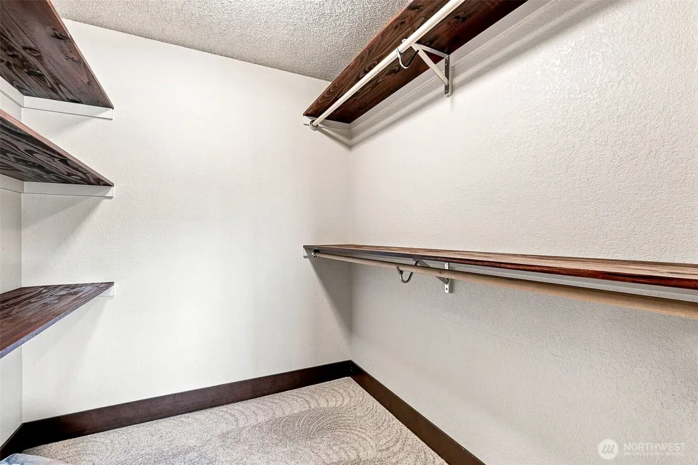 22222 Dock Avenue S #2C Des Moines, WA 98198