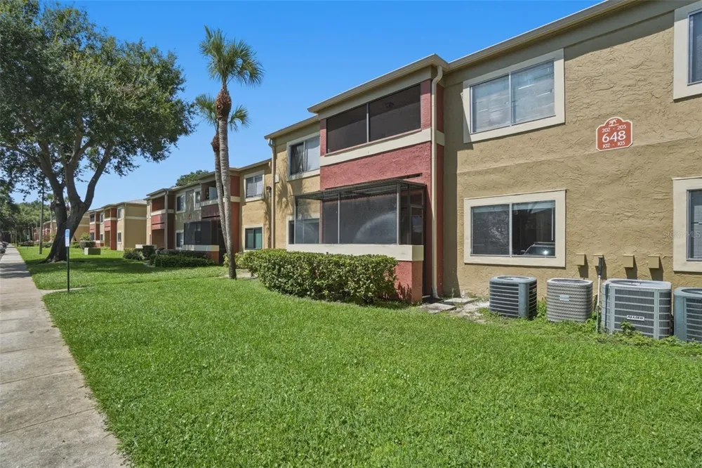 648 KENWICK CIRCLE #102 Casselberry, FL 32707