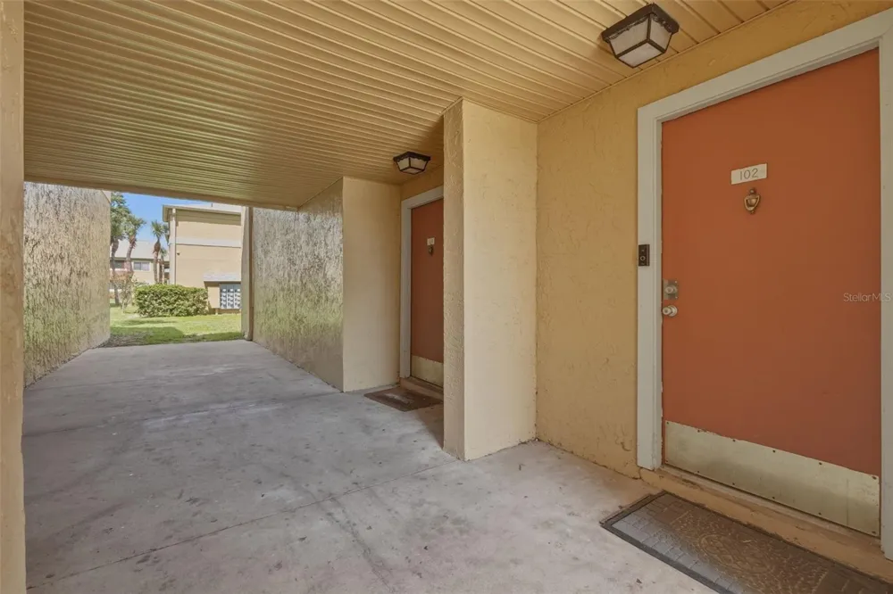 648 KENWICK CIRCLE #102 Casselberry, FL 32707