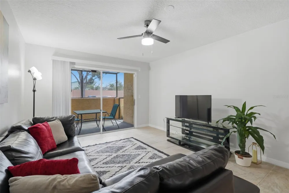 648 KENWICK CIRCLE #102 Casselberry, FL 32707