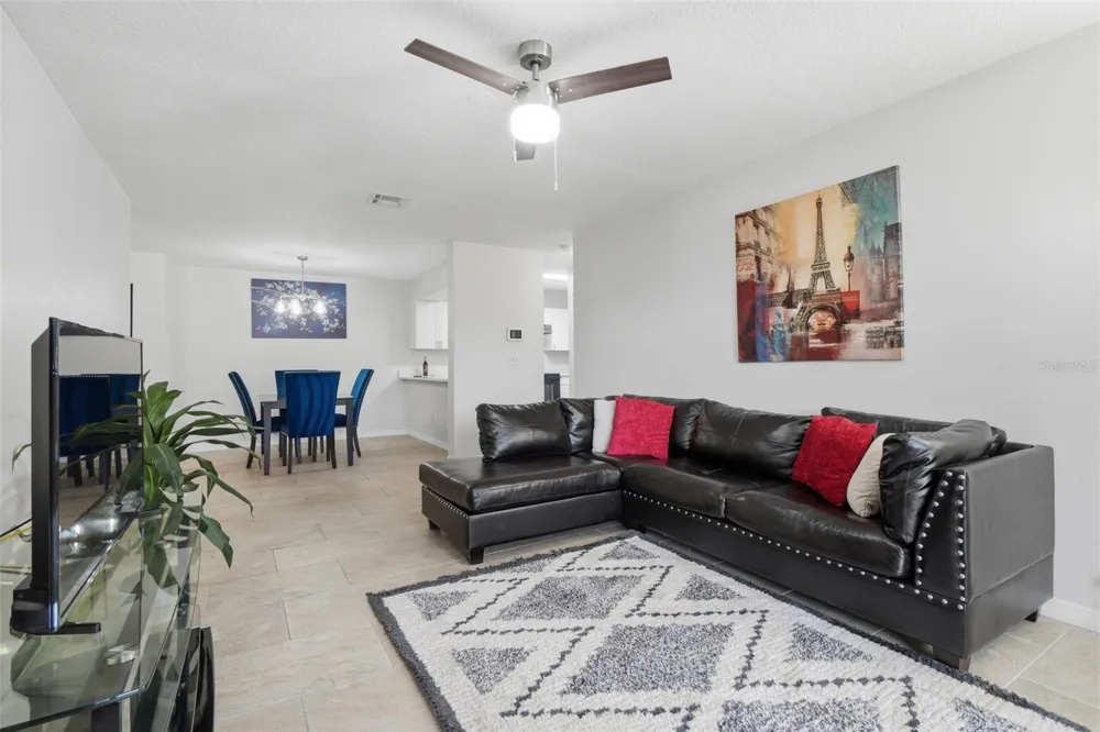 648 KENWICK CIRCLE #102 Casselberry, FL 32707