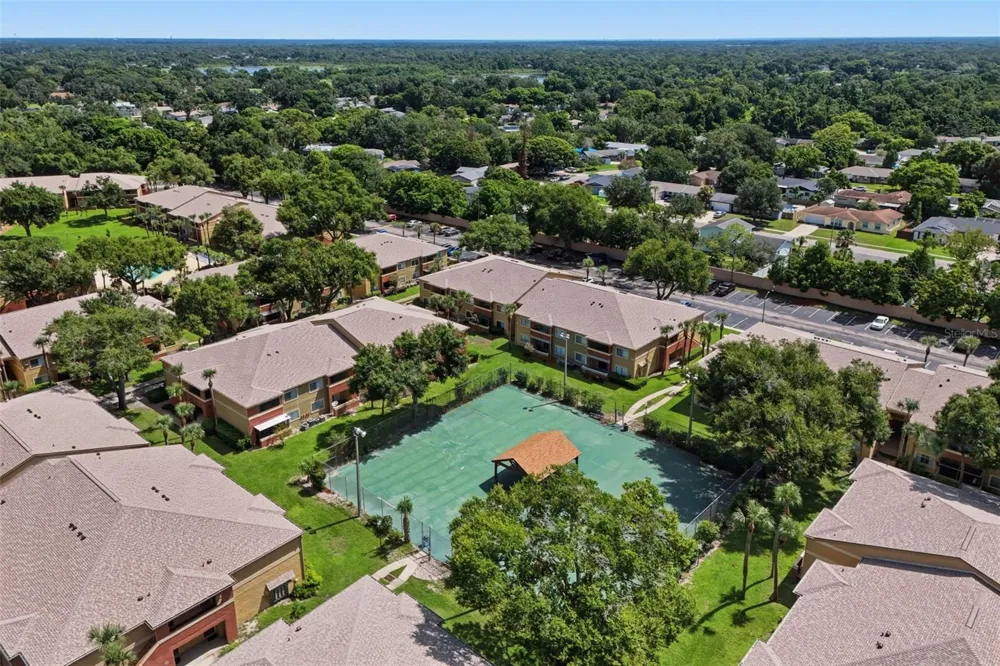 648 KENWICK CIRCLE #102 Casselberry, FL 32707