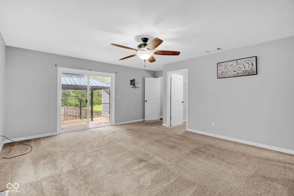 19514 E Lake Site Drive Hope, IN 47246