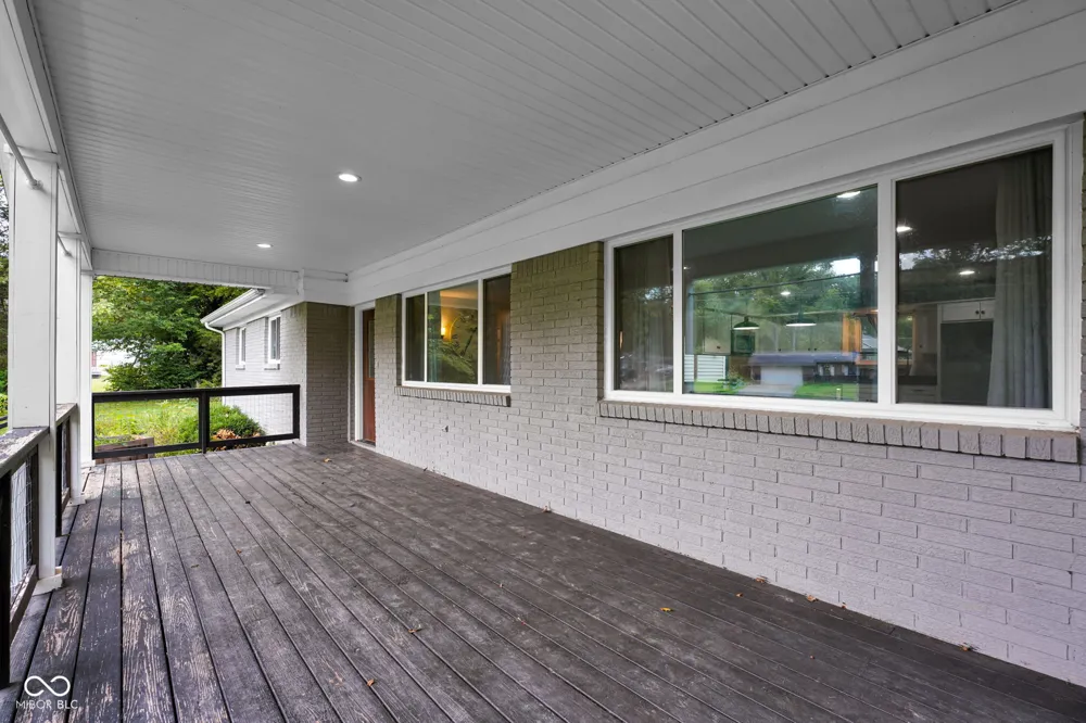 19514 E Lake Site Drive Hope, IN 47246