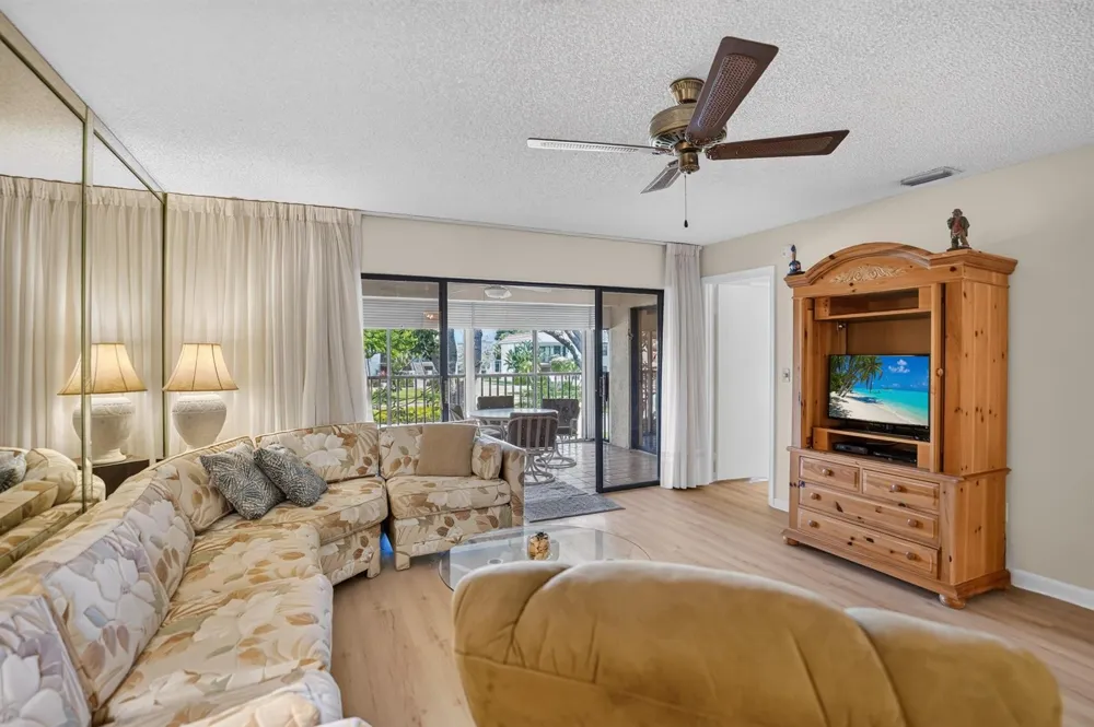65 PELICAN POINTE DRIVE #2030 Delray Beach, FL 33483