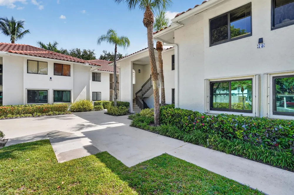 65 PELICAN POINTE DRIVE #2030 Delray Beach, FL 33483