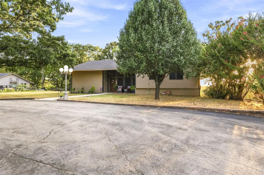 171 Woods Road Mead, OK 73449