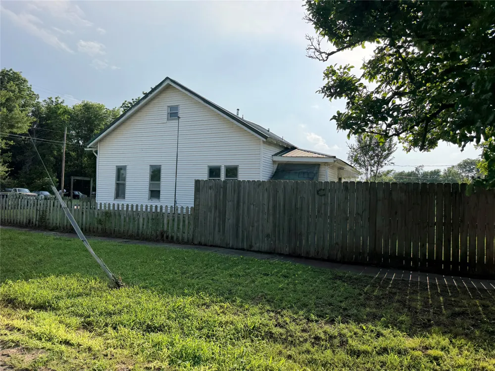 233 E 3rd Street E Pawhuska, OK 74056