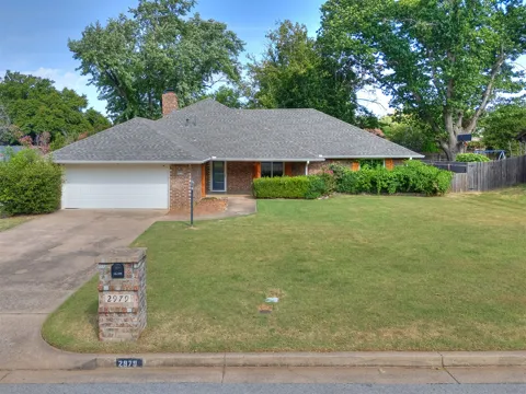 2979 E 77th Place