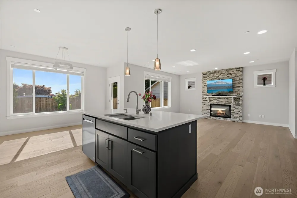 17115 11th Place W #B Lynnwood, WA 98037