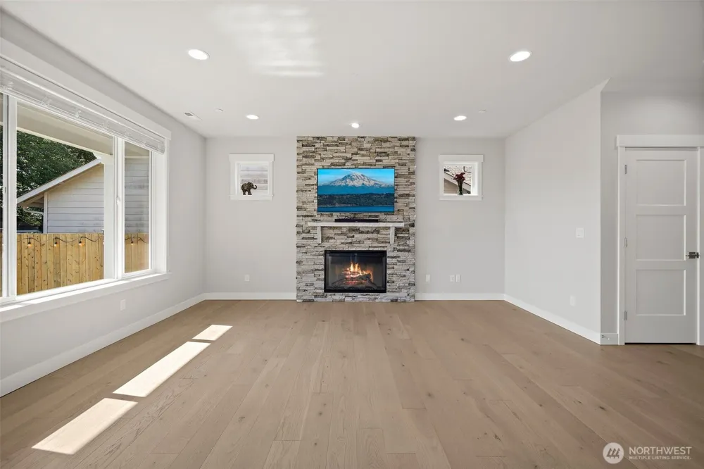 17115 11th Place W #B Lynnwood, WA 98037