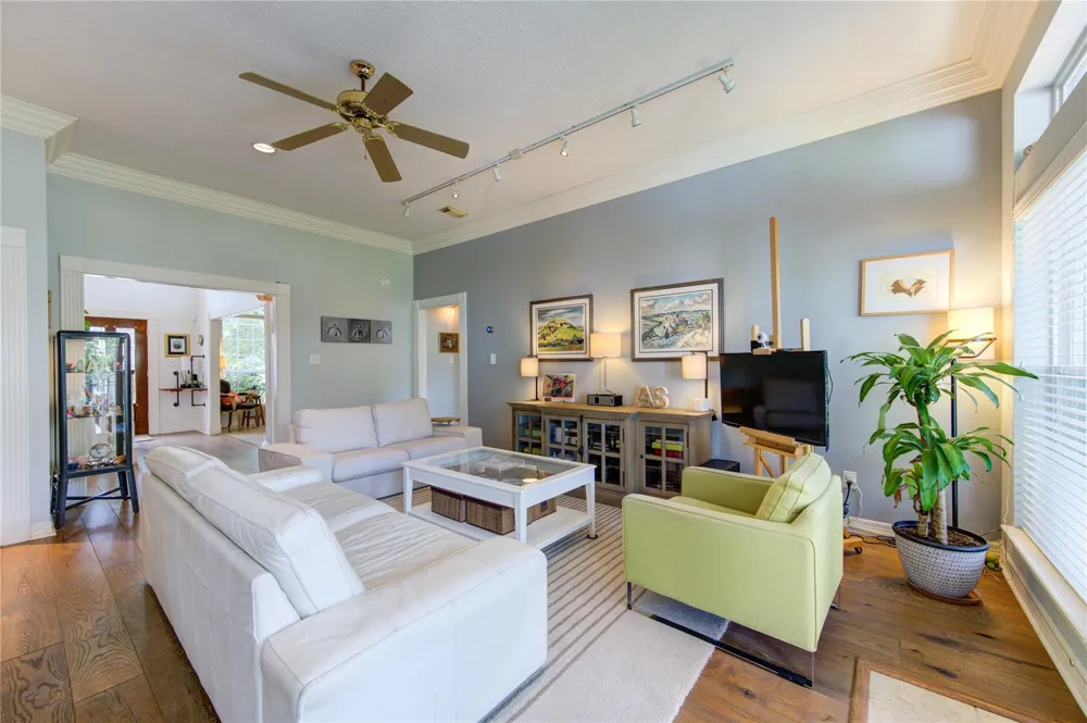 5222 Summer Snow Drive Houston, TX 77041