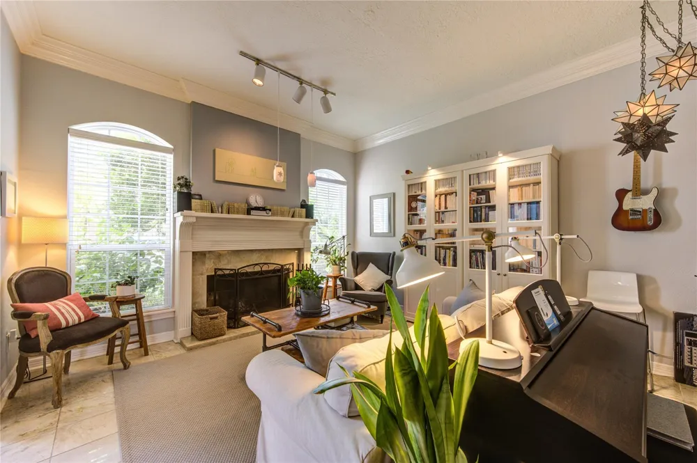 5222 Summer Snow Drive Houston, TX 77041