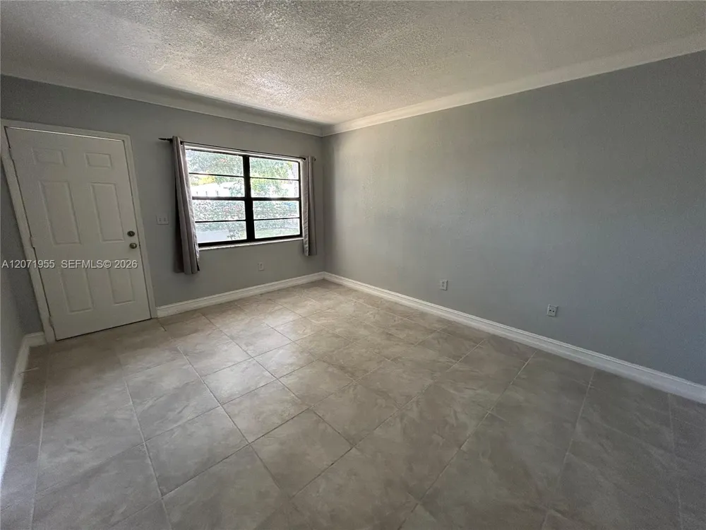1925 Madison St #5 Hollywood, FL 33020