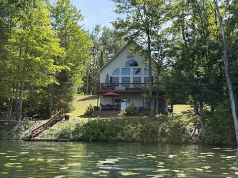 7220 Leelanau