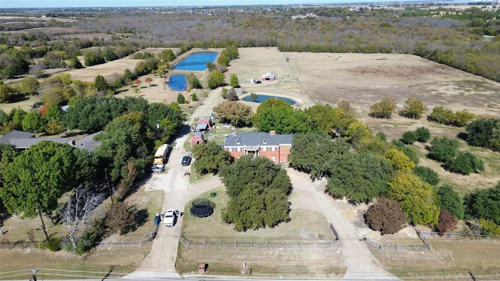 363 town east Sunnyvale, TX 75182