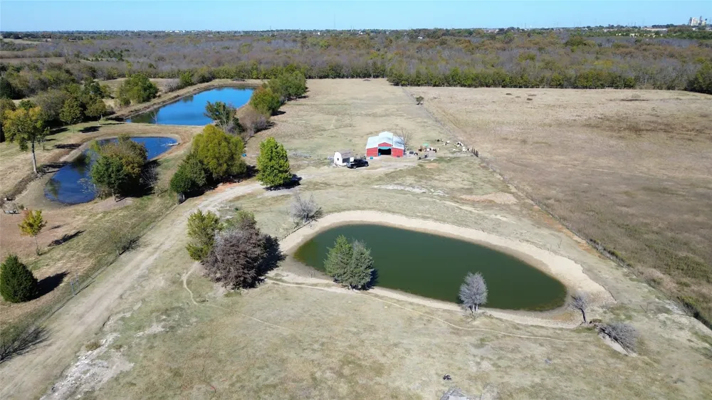 363 town east Sunnyvale, TX 75182