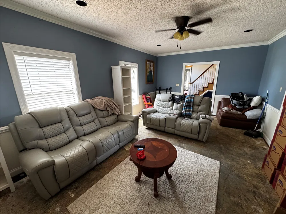 363 town east Sunnyvale, TX 75182