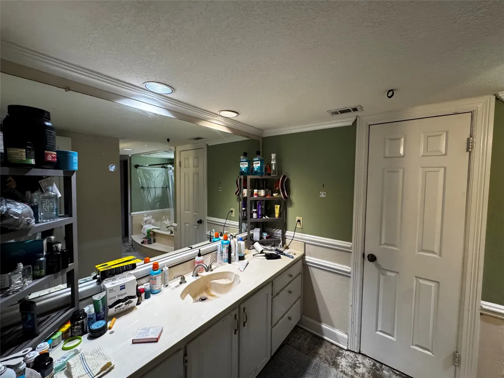 363 town east Sunnyvale, TX 75182