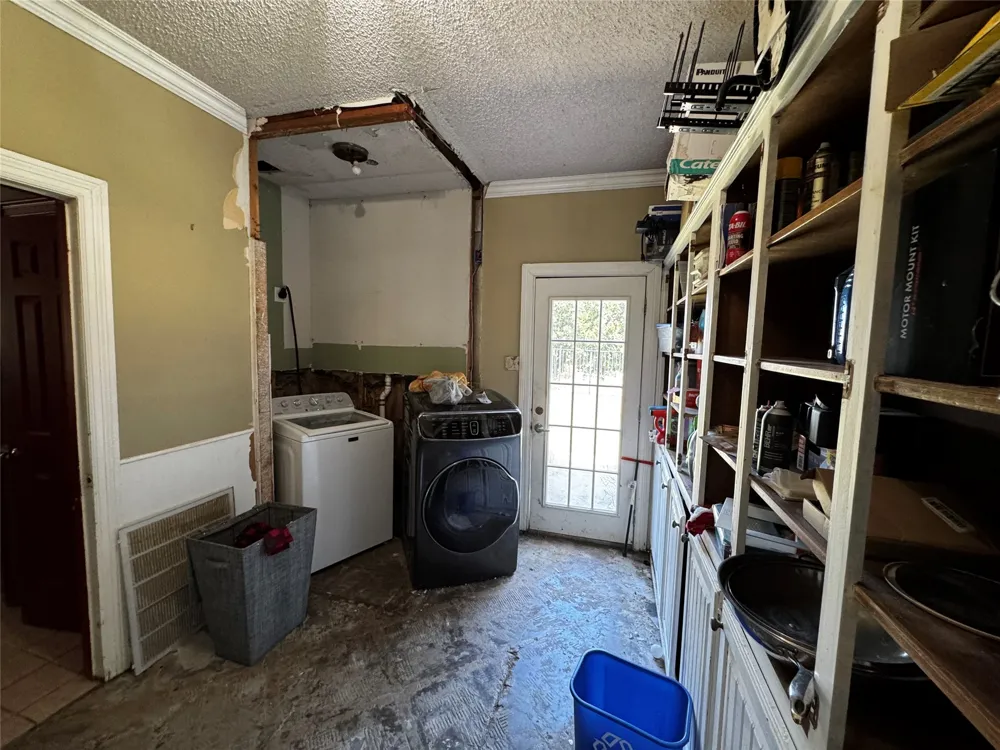 363 town east Sunnyvale, TX 75182