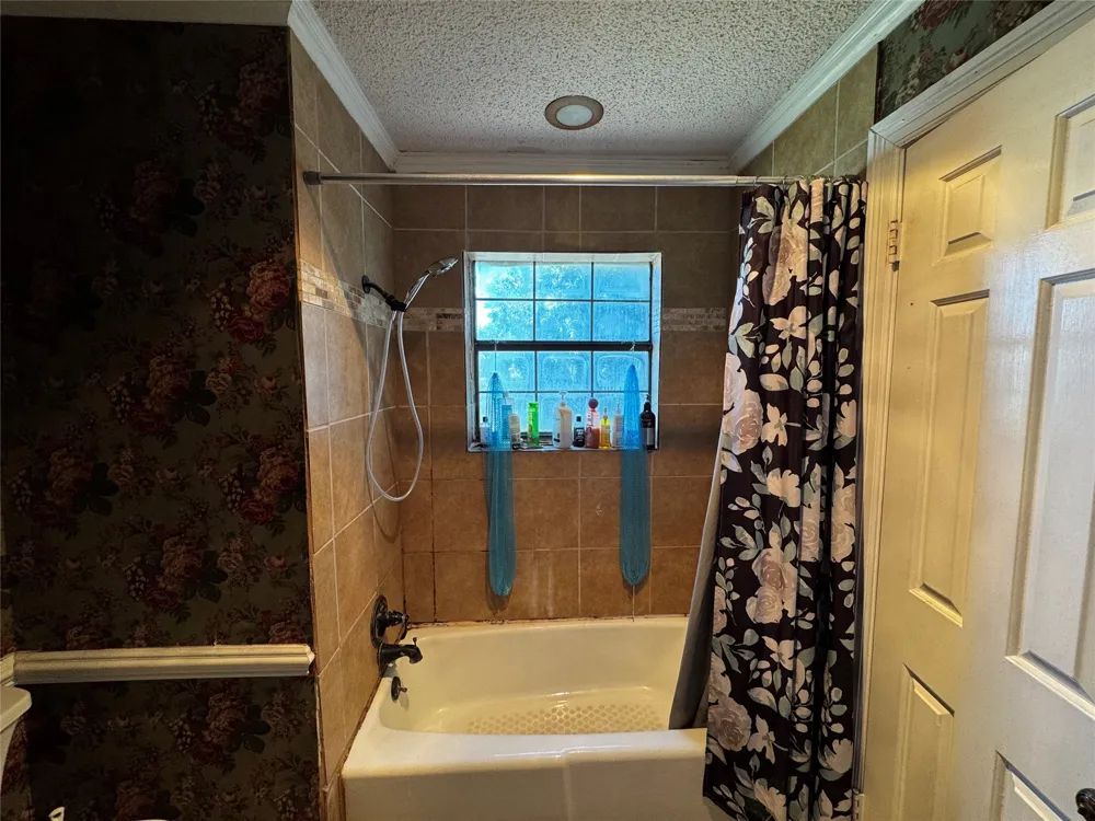 363 town east Sunnyvale, TX 75182