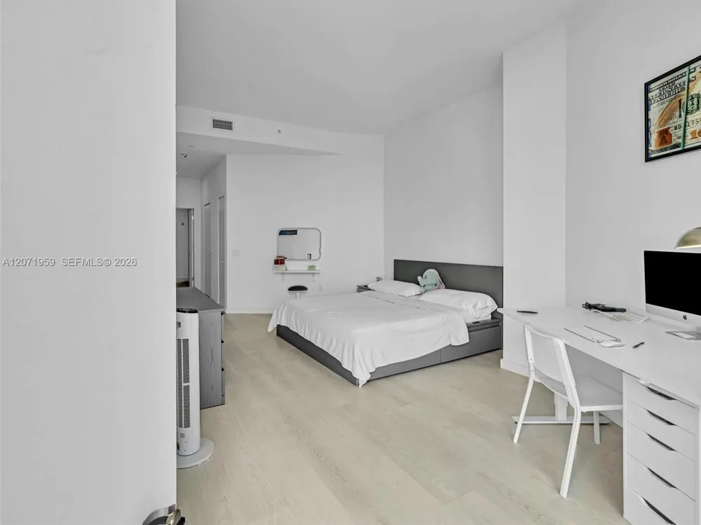 501 NE 31st St #310 Miami, FL 33137
