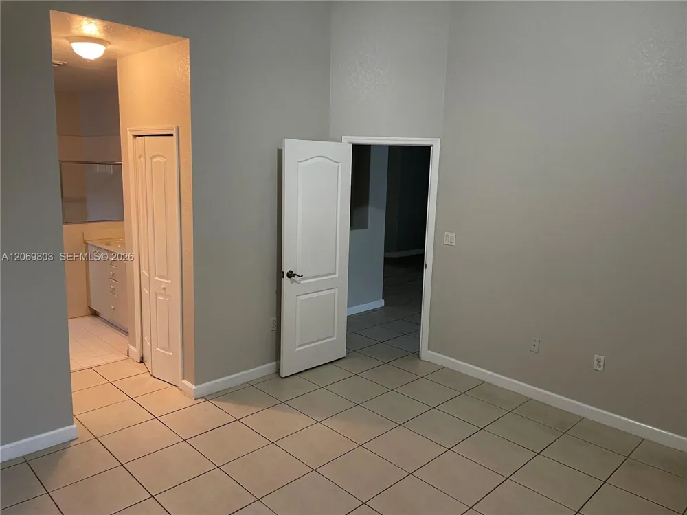 2296 SW 156th Ct #2296 Miami, FL 33185