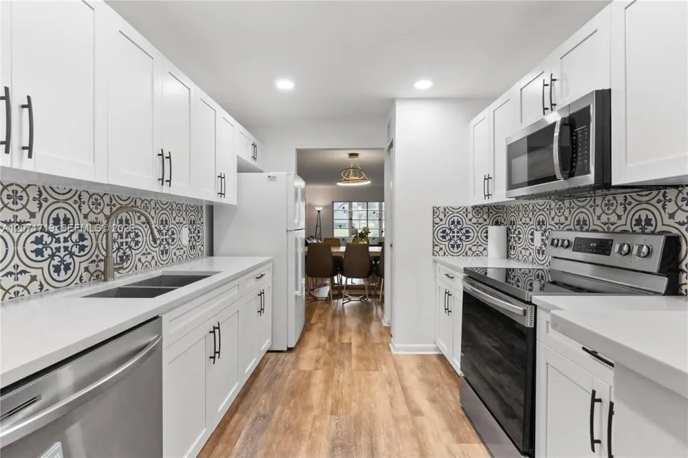 12750 SW 4th Ct #105J Pembroke Pines, FL 33027