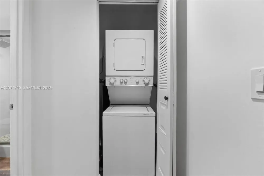 12750 SW 4th Ct #105J Pembroke Pines, FL 33027