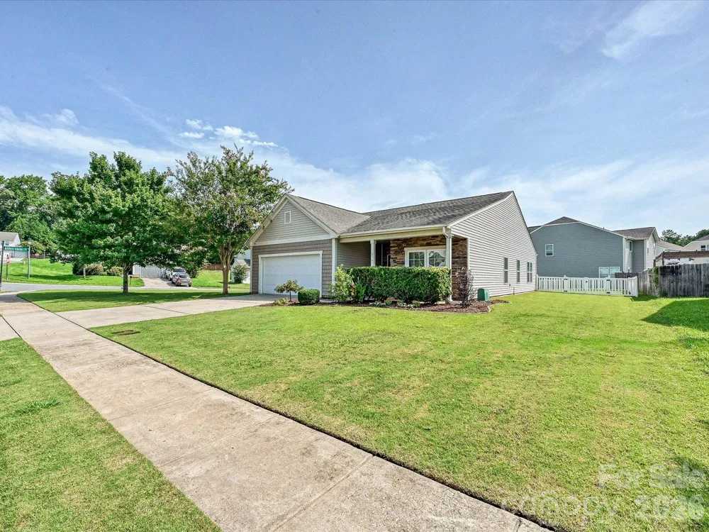 216 Austin Field Court Mount Holly, NC 28120