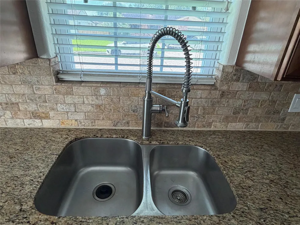 1427 Kappa Street Pasadena, TX 77504