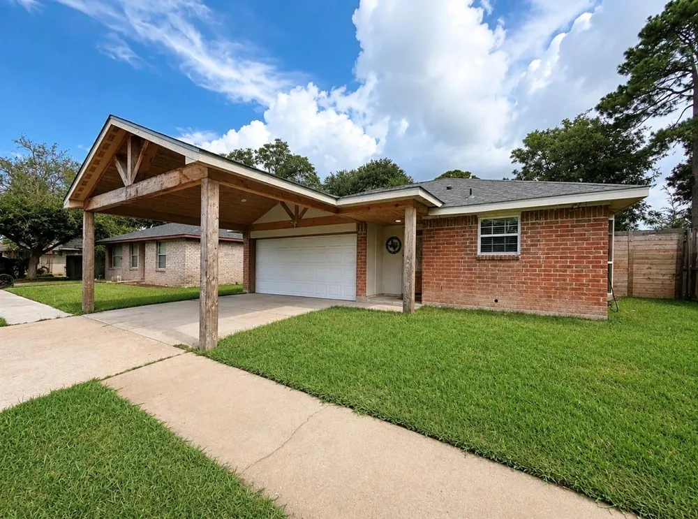 1427 Kappa Street Pasadena, TX 77504