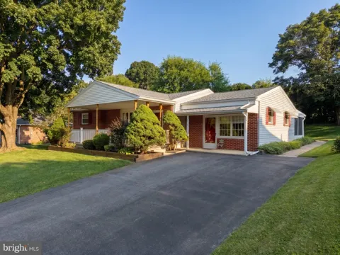 9421 E SPRINGFIELD